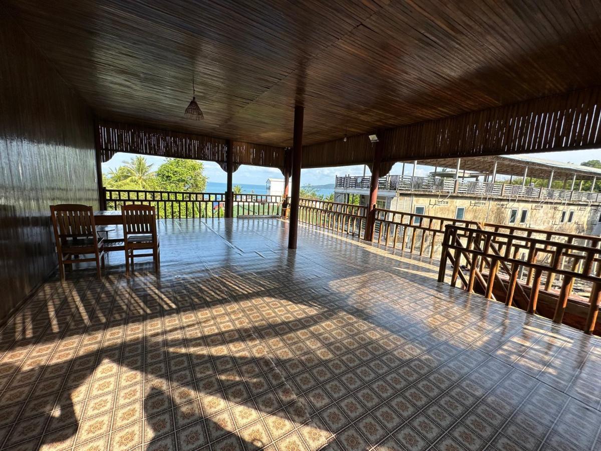 Koh Rong Boutique Wooden Hotel Ngoại thất bức ảnh